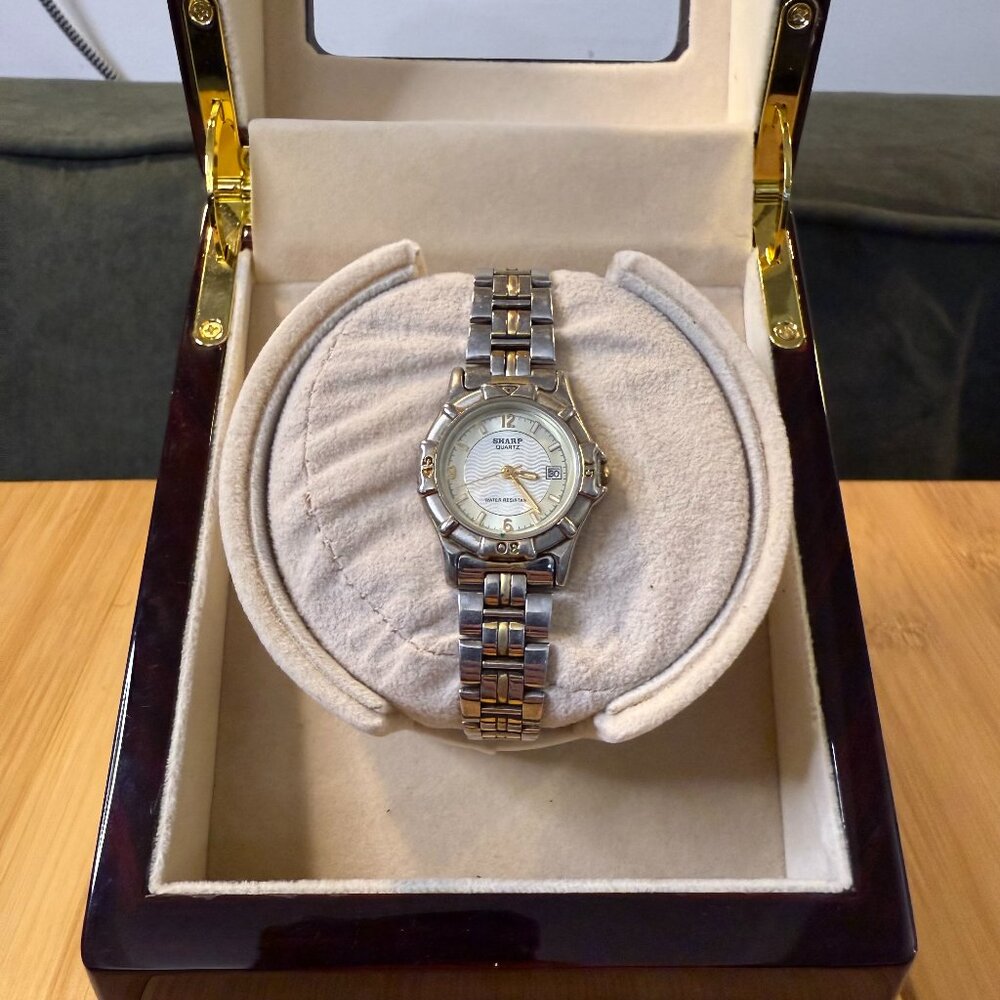 Vintage Sharp Two Tone Gold/Silver Calendar Dive Watch 368282, 27mm